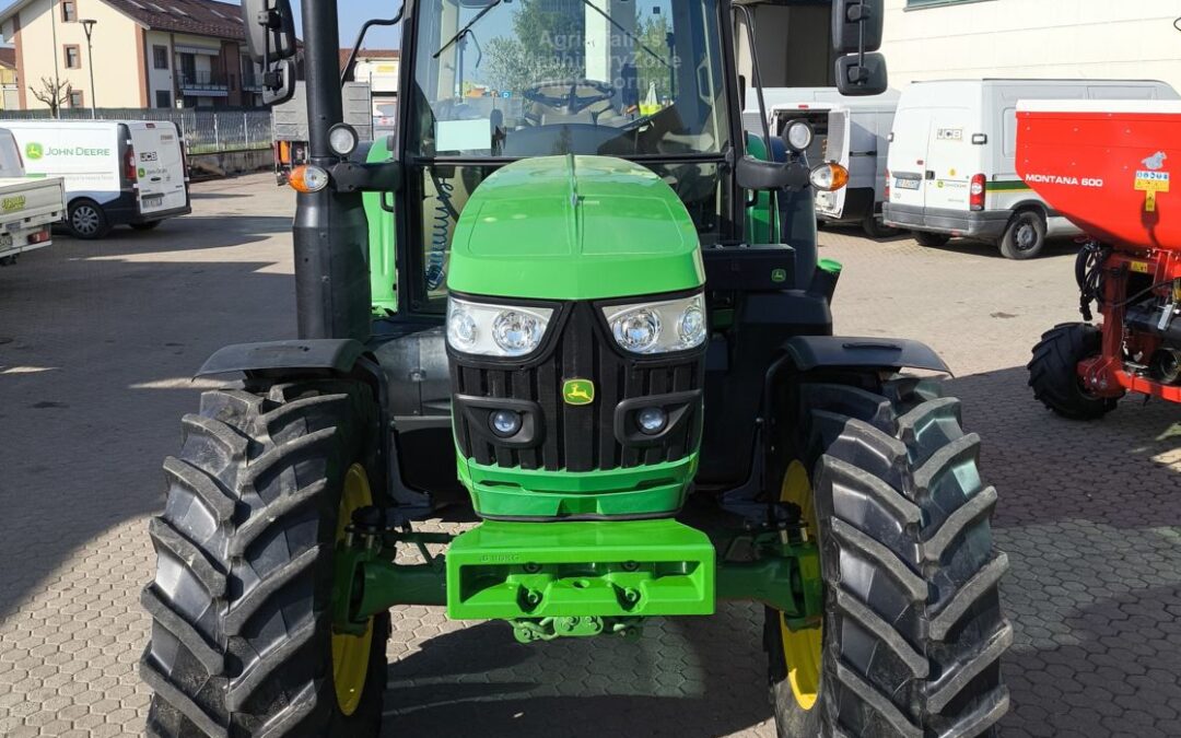 Trattore usato John Deere 6120M